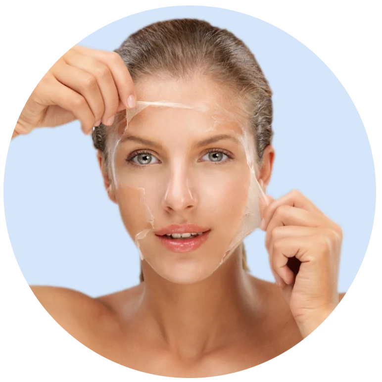 Woman removing a face mask, representing an aesthetic treatment for skin renewal and care of the face.