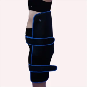 Échangeur thermique flexible adapté à la hanche et à la cuisse d'une personne pour un traitement esthétique par la chaleur et le froid